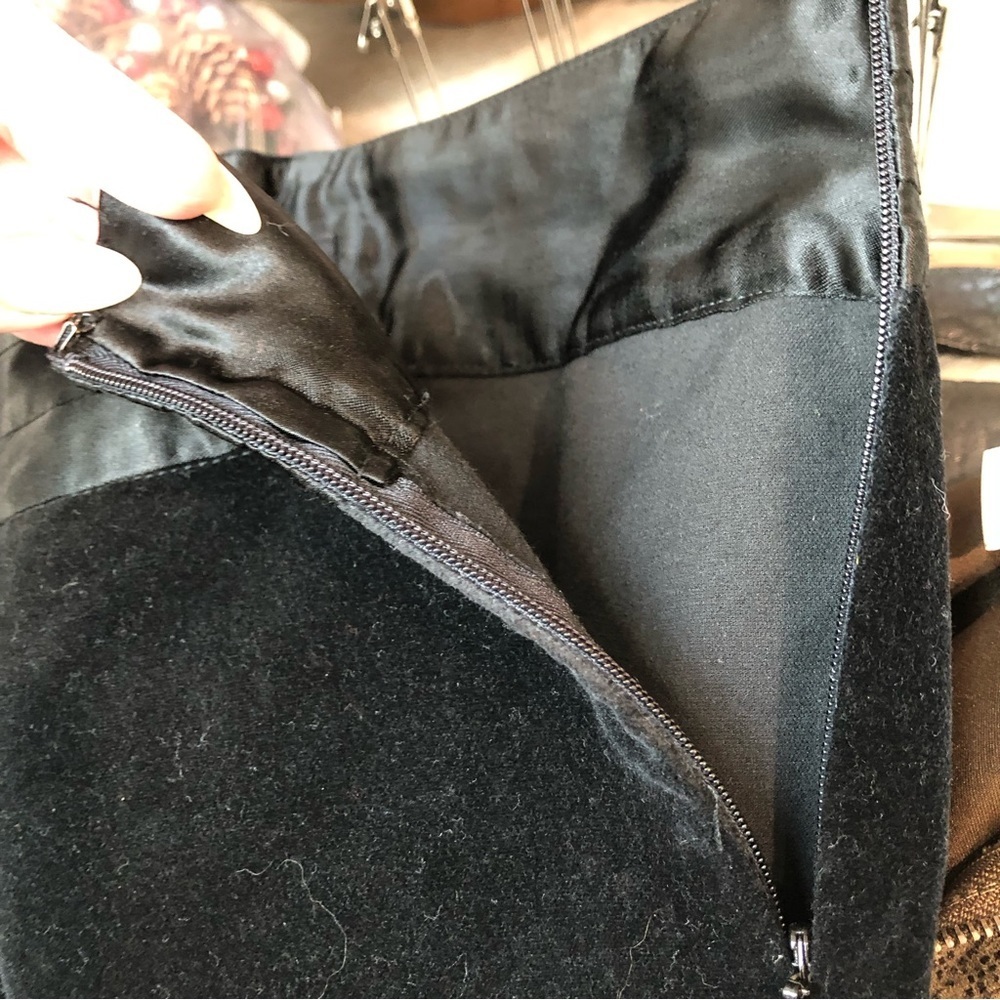 Jennifer Lopez JLo black cotton velvet stretch pant satin waist details 7 - Picture 7 of 7